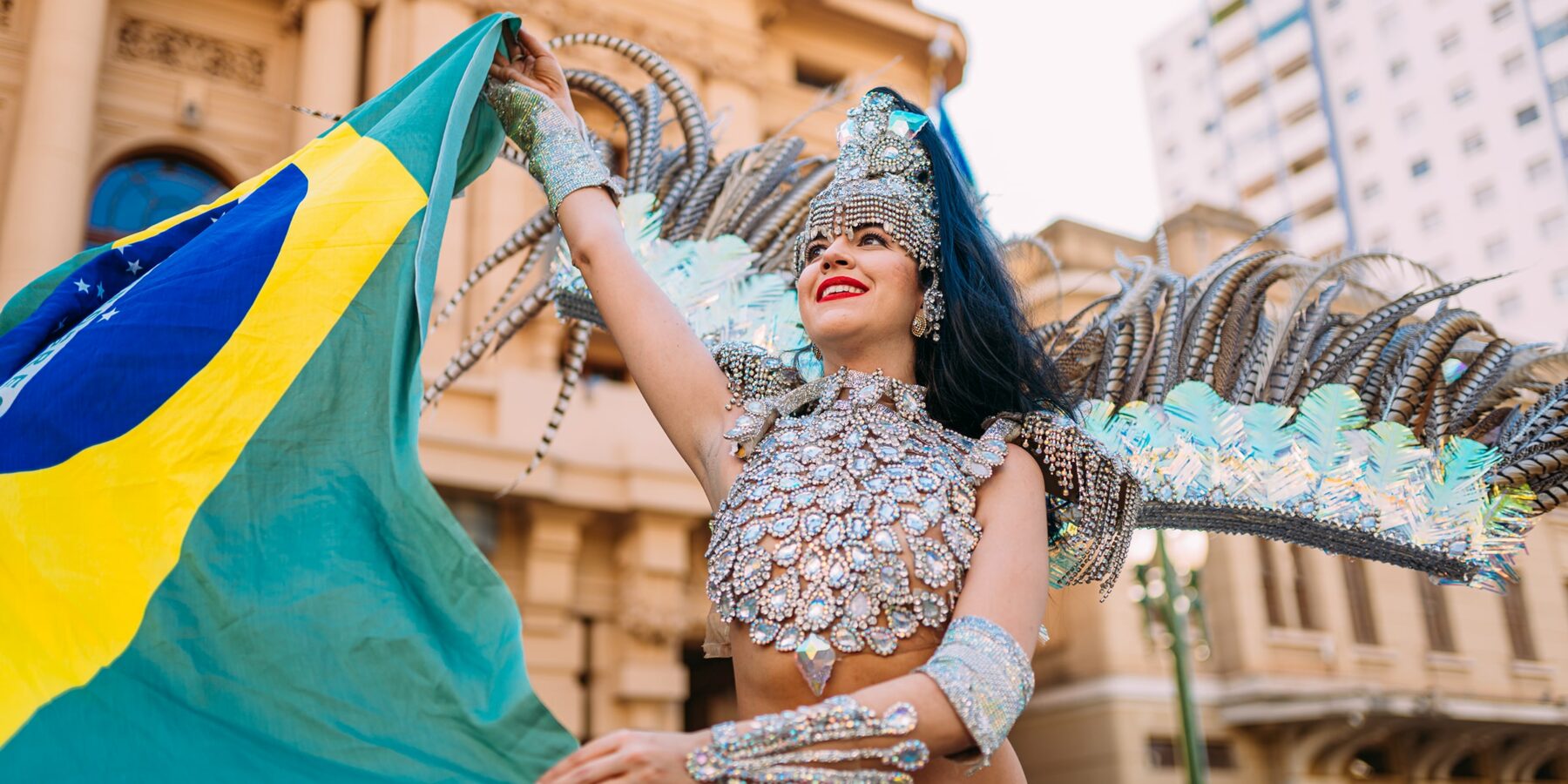 CARNIVAL shutterstock_2005594964