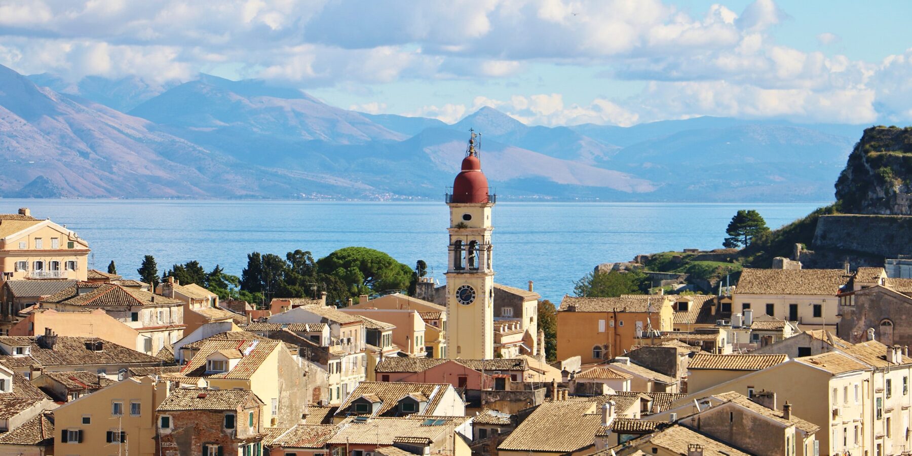 CORFU TOWN shutterstock_2429517593