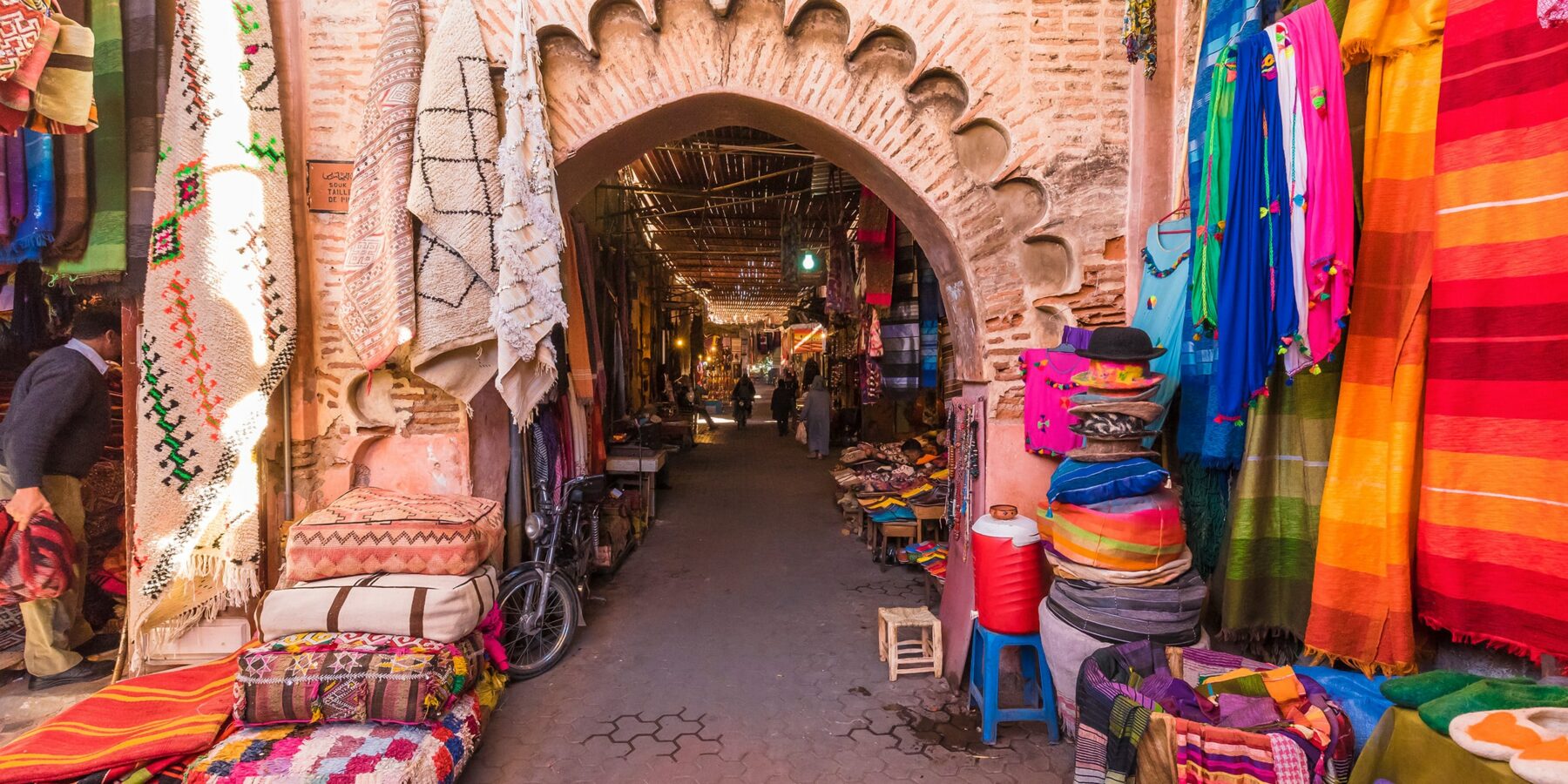 SOUK shutterstock_1116613160